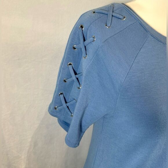 Cable & Gauge blue cross sleeve knit dress size medium - Picture 2 of 4